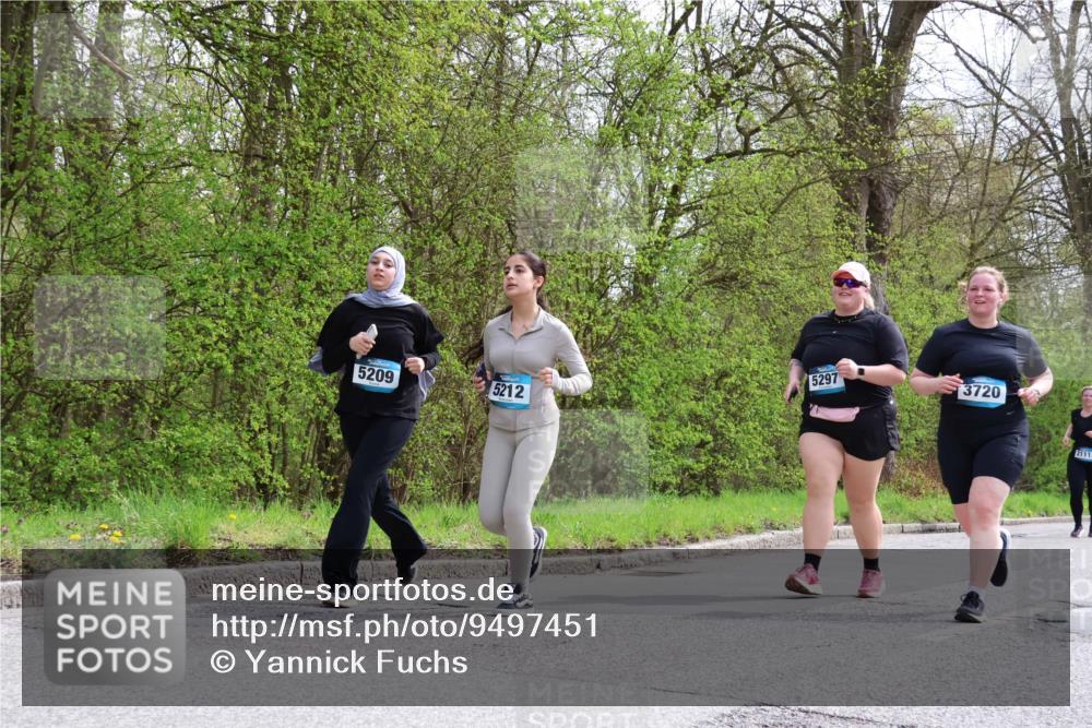 12.04.2026 - 45. Internationalen Wilhelmsburger Insellauf Yannick Fuchs http://msf.ph/oto/9497451 12.04.2026 13:09:40 Laufen 5297, 5209, 5212, 3720, 2111 meine-sportfotos.de