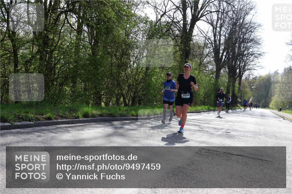 12.04.2026 - 45. Internationalen Wilhelmsburger Insellauf Yannick Fuchs http://msf.ph/oto/9497459 12.04.2026 10:55:00 Laufen 3740, 2924 meine-sportfotos.de
