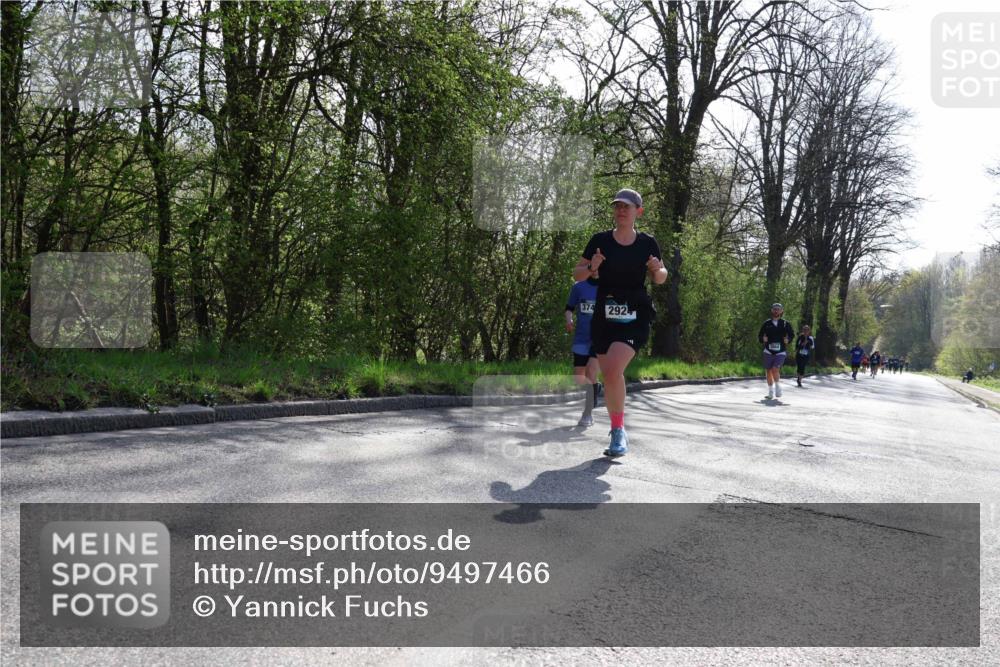 12.04.2026 - 45. Internationalen Wilhelmsburger Insellauf Yannick Fuchs http://msf.ph/oto/9497466 12.04.2026 10:55:00 Laufen 374, 292 meine-sportfotos.de