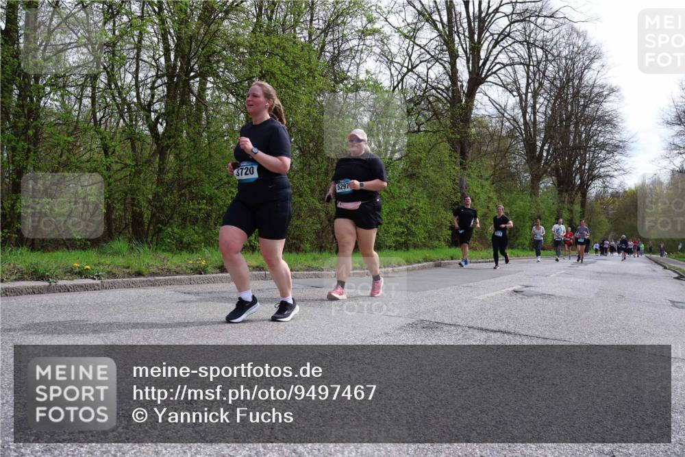 12.04.2026 - 45. Internationalen Wilhelmsburger Insellauf Yannick Fuchs http://msf.ph/oto/9497467 12.04.2026 13:09:42 Laufen 3720, 5297 meine-sportfotos.de