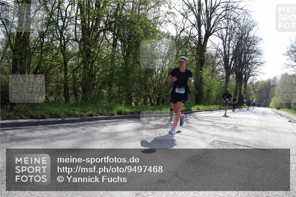 12.04.2026 - 45. Internationalen Wilhelmsburger Insellauf Yannick Fuchs http://msf.ph/oto/9497468 12.04.2026 10:55:00 Laufen 2924 meine-sportfotos.de