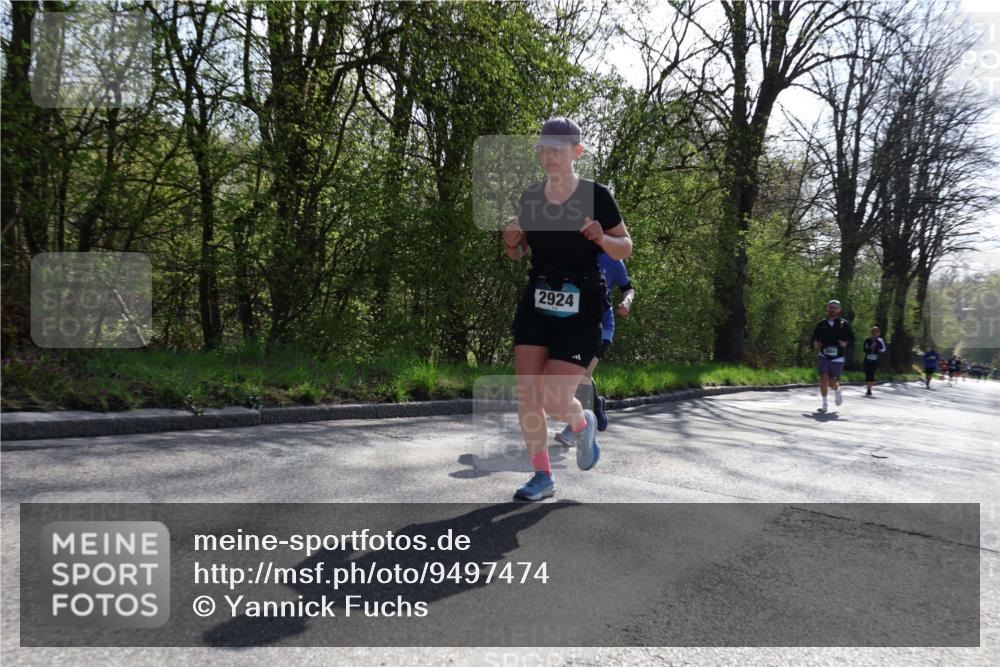 12.04.2026 - 45. Internationalen Wilhelmsburger Insellauf Yannick Fuchs http://msf.ph/oto/9497474 12.04.2026 10:55:01 Laufen 2924 meine-sportfotos.de