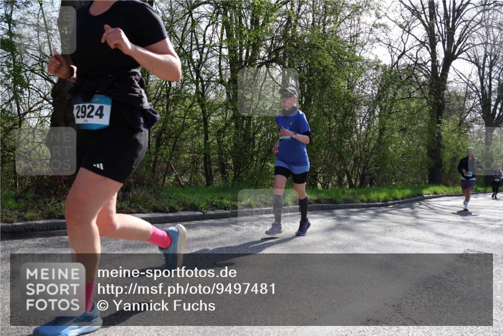 12.04.2026 - 45. Internationalen Wilhelmsburger Insellauf Yannick Fuchs http://msf.ph/oto/9497481 12.04.2026 10:55:02 Laufen 2924 meine-sportfotos.de