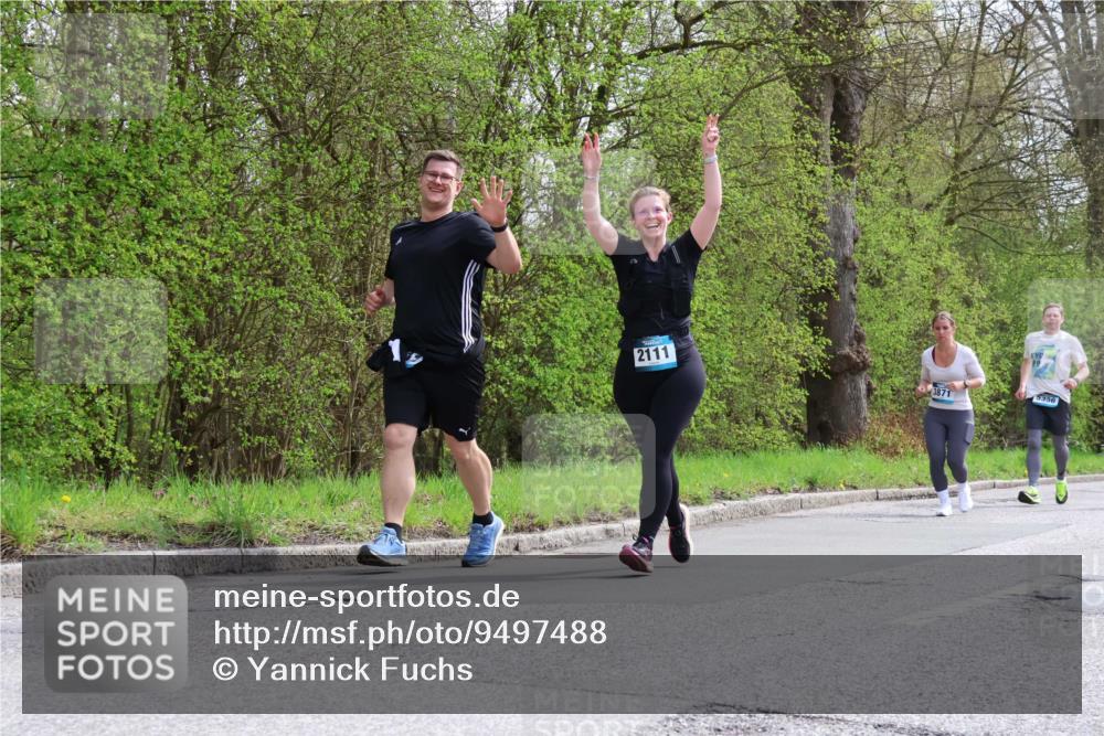 12.04.2026 - 45. Internationalen Wilhelmsburger Insellauf Yannick Fuchs http://msf.ph/oto/9497488 12.04.2026 13:09:45 Laufen 2111, 5, 3871, 5356 meine-sportfotos.de