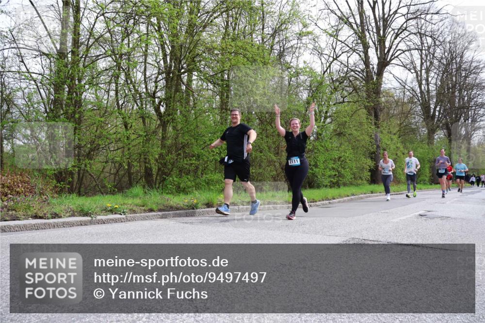 12.04.2026 - 45. Internationalen Wilhelmsburger Insellauf Yannick Fuchs http://msf.ph/oto/9497497 12.04.2026 13:09:45 Laufen 2111, 5355 meine-sportfotos.de