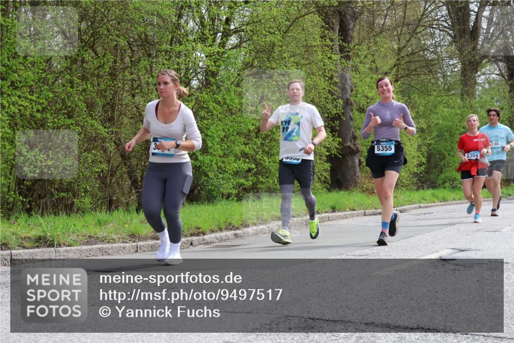 12.04.2026 - 45. Internationalen Wilhelmsburger Insellauf Yannick Fuchs http://msf.ph/oto/9497517 12.04.2026 13:09:48 Laufen 89, 3330, 5355, 746, 5304 meine-sportfotos.de