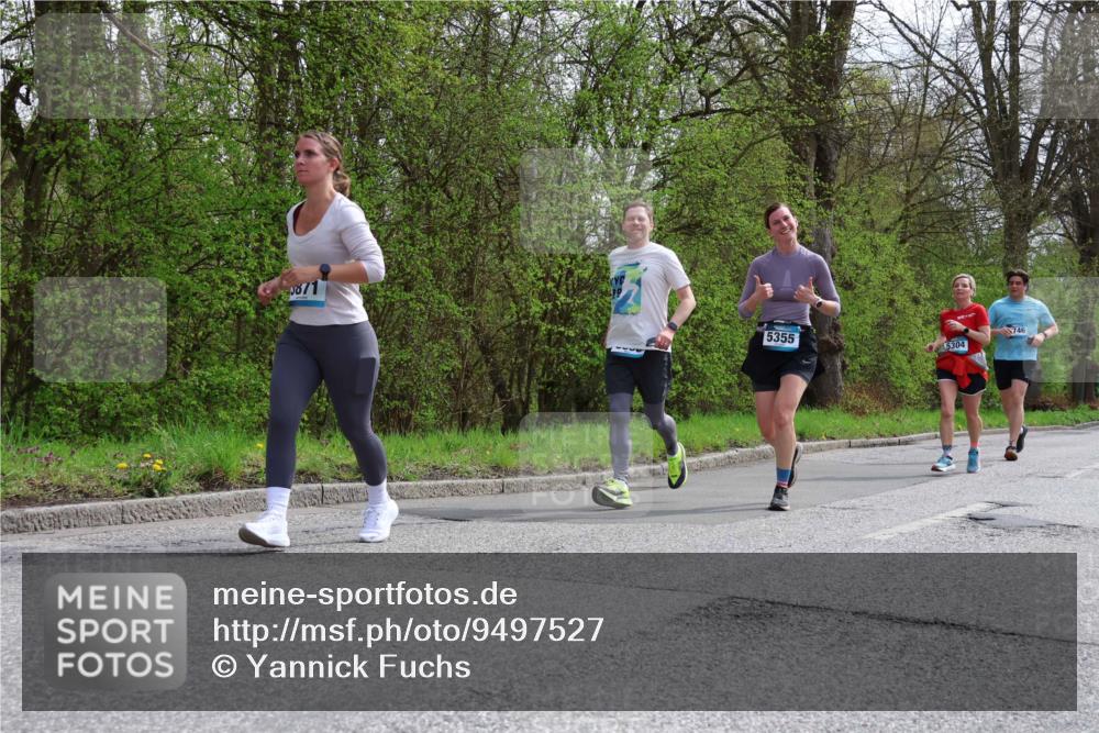 12.04.2026 - 45. Internationalen Wilhelmsburger Insellauf Yannick Fuchs http://msf.ph/oto/9497527 12.04.2026 13:09:49 Laufen 071, 746, 5355, 5304 meine-sportfotos.de