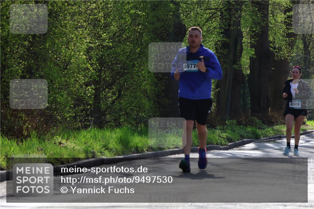 12.04.2026 - 45. Internationalen Wilhelmsburger Insellauf Yannick Fuchs http://msf.ph/oto/9497530 12.04.2026 10:55:08 Laufen 4977, 4949 meine-sportfotos.de