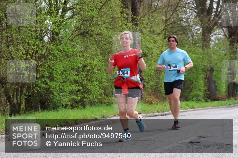 12.04.2026 - 45. Internationalen Wilhelmsburger Insellauf Yannick Fuchs http://msf.ph/oto/9497540 12.04.2026 13:09:50 Laufen 5304, 3746 meine-sportfotos.de