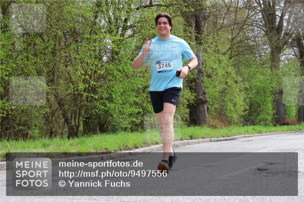 12.04.2026 - 45. Internationalen Wilhelmsburger Insellauf Yannick Fuchs http://msf.ph/oto/9497556 12.04.2026 13:09:52 Laufen 3746 meine-sportfotos.de