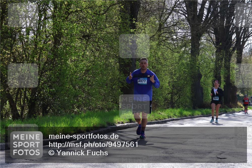 12.04.2026 - 45. Internationalen Wilhelmsburger Insellauf Yannick Fuchs http://msf.ph/oto/9497561 12.04.2026 10:55:12 Laufen 4977, 4949 meine-sportfotos.de