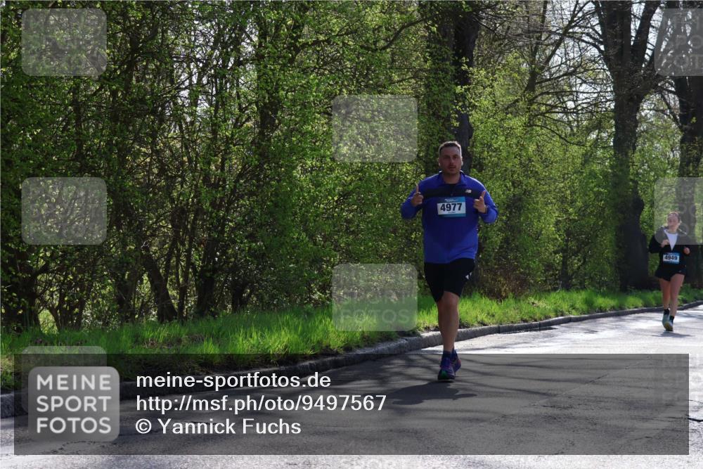 12.04.2026 - 45. Internationalen Wilhelmsburger Insellauf Yannick Fuchs http://msf.ph/oto/9497567 12.04.2026 10:55:12 Laufen 4977, 4949 meine-sportfotos.de