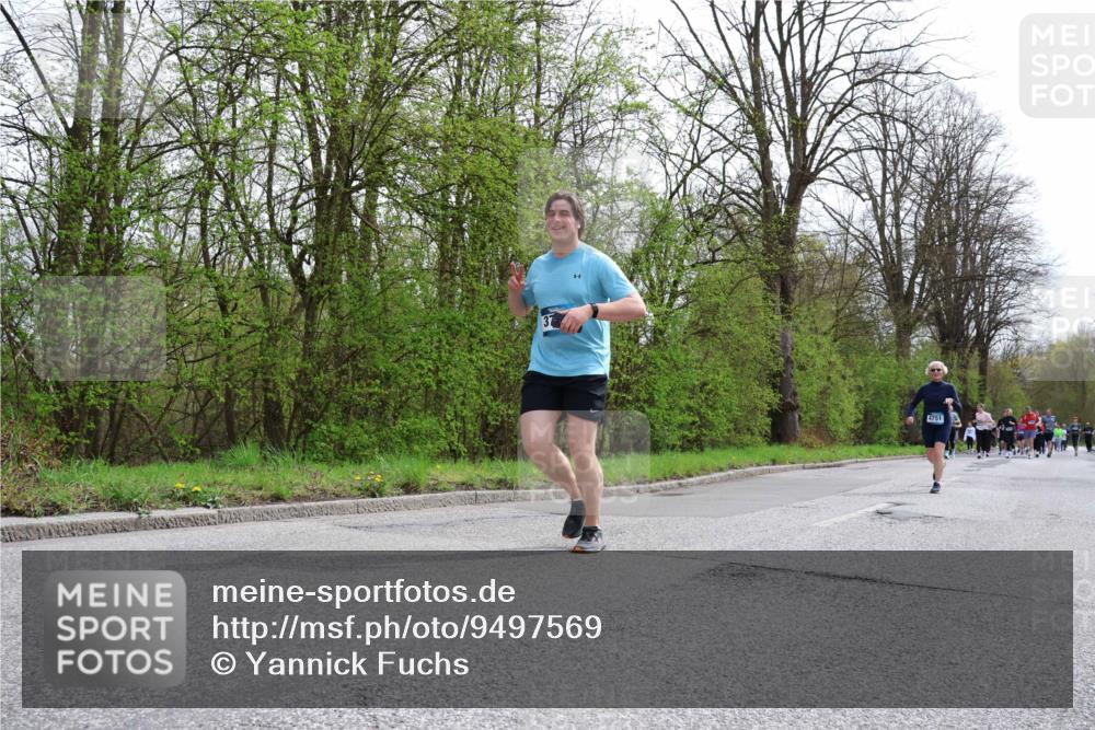 12.04.2026 - 45. Internationalen Wilhelmsburger Insellauf Yannick Fuchs http://msf.ph/oto/9497569 12.04.2026 13:09:53 Laufen 37, 4751 meine-sportfotos.de