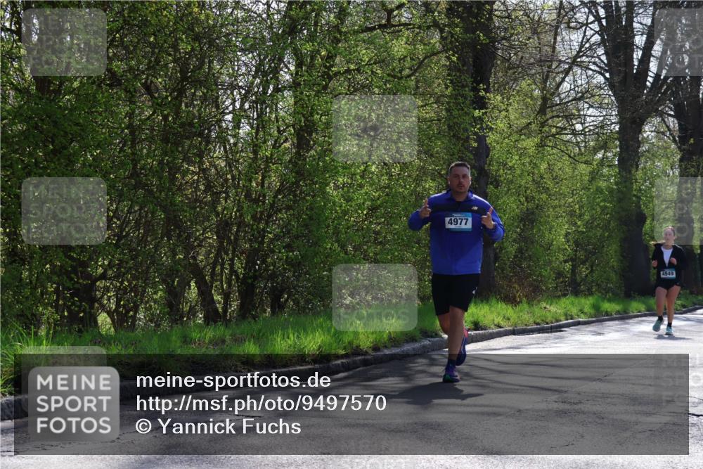 12.04.2026 - 45. Internationalen Wilhelmsburger Insellauf Yannick Fuchs http://msf.ph/oto/9497570 12.04.2026 10:55:12 Laufen 4977, 4949 meine-sportfotos.de