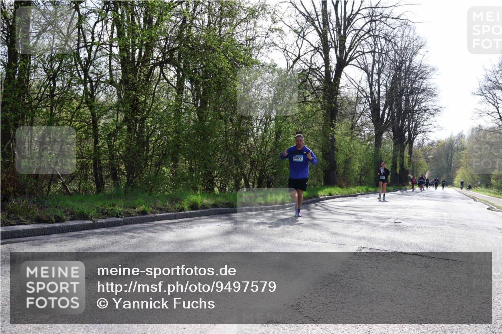 12.04.2026 - 45. Internationalen Wilhelmsburger Insellauf Yannick Fuchs http://msf.ph/oto/9497579 12.04.2026 10:55:13 Laufen 4977 meine-sportfotos.de