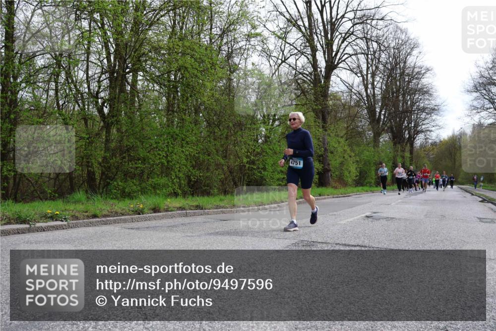 12.04.2026 - 45. Internationalen Wilhelmsburger Insellauf Yannick Fuchs http://msf.ph/oto/9497596 12.04.2026 13:09:56 Laufen 4751 meine-sportfotos.de