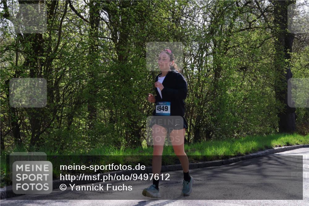 12.04.2026 - 45. Internationalen Wilhelmsburger Insellauf Yannick Fuchs http://msf.ph/oto/9497612 12.04.2026 10:55:18 Laufen 4949 meine-sportfotos.de