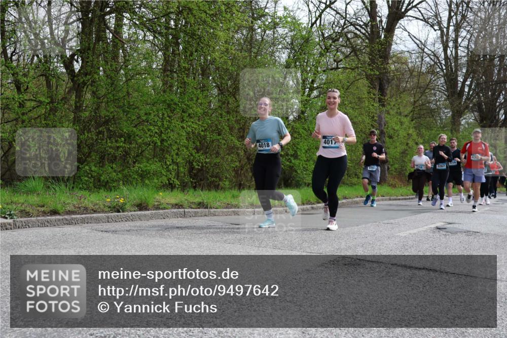 12.04.2026 - 45. Internationalen Wilhelmsburger Insellauf Yannick Fuchs http://msf.ph/oto/9497642 12.04.2026 13:10:01 Laufen 4018, 401, 3783, 3267, 3259 meine-sportfotos.de
