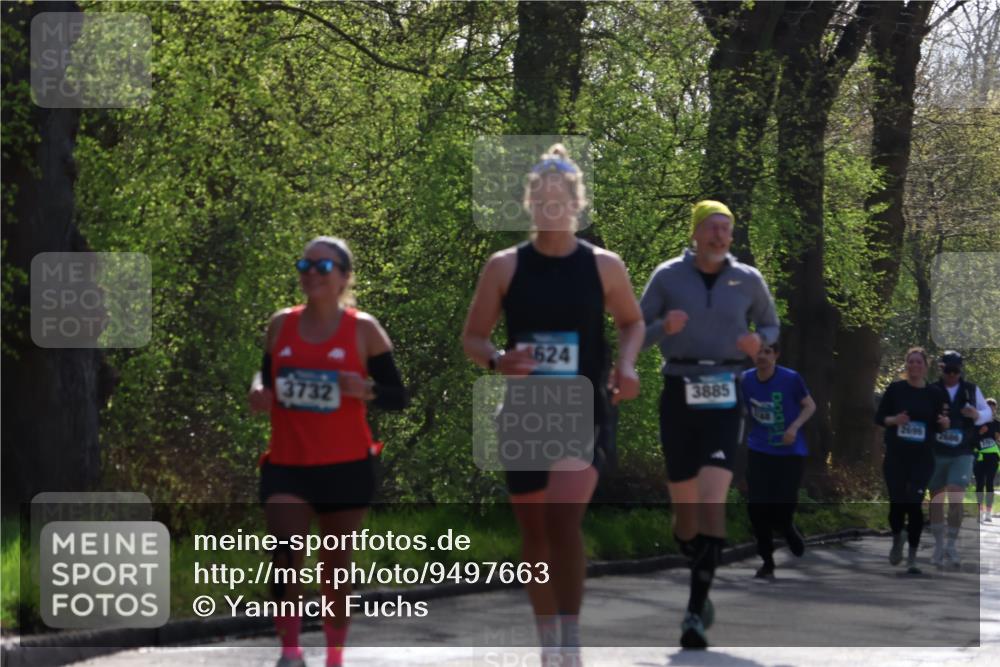 12.04.2026 - 45. Internationalen Wilhelmsburger Insellauf Yannick Fuchs http://msf.ph/oto/9497663 12.04.2026 10:55:24 Laufen 3732, 1624, 3885, 2699, 2686 meine-sportfotos.de