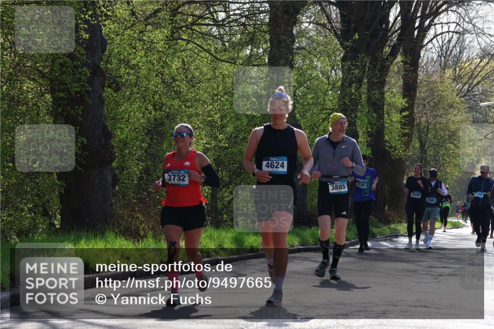 12.04.2026 - 45. Internationalen Wilhelmsburger Insellauf Yannick Fuchs http://msf.ph/oto/9497665 12.04.2026 10:55:24 Laufen 3732, 4624, 3885, 3748, 169, 2699, 2686 meine-sportfotos.de