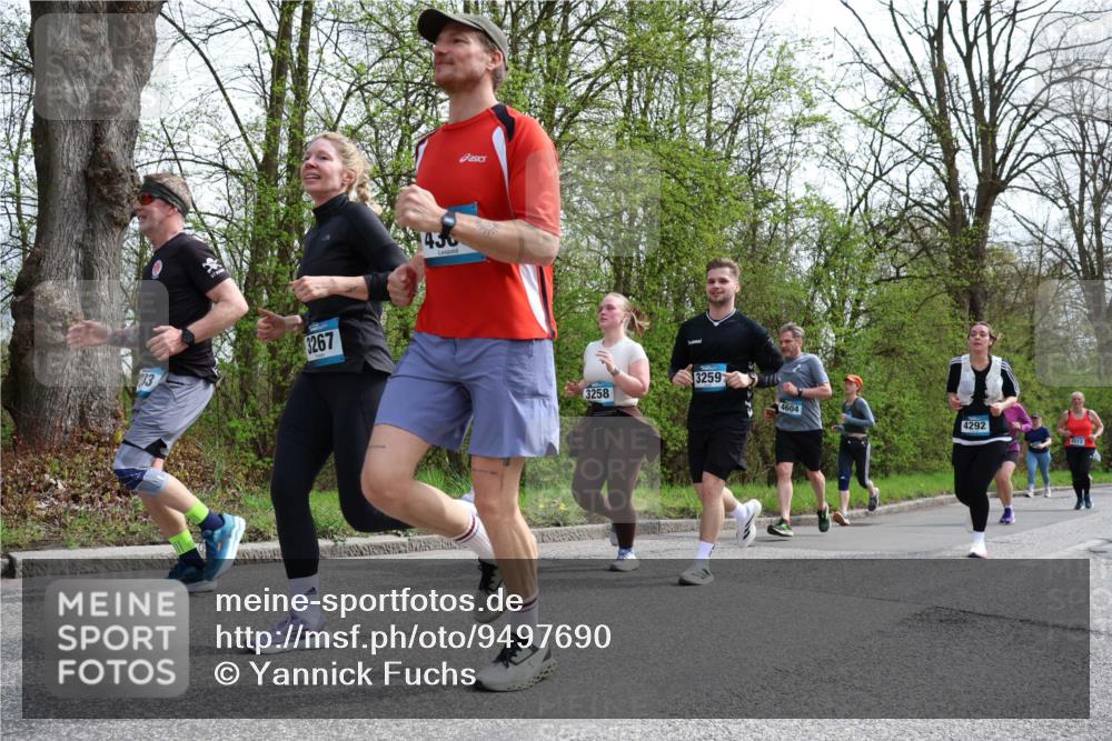 12.04.2026 - 45. Internationalen Wilhelmsburger Insellauf Yannick Fuchs http://msf.ph/oto/9497690 12.04.2026 13:10:06 Laufen 33, 3267, 45, 3258, 3259, 4604, 4292 meine-sportfotos.de