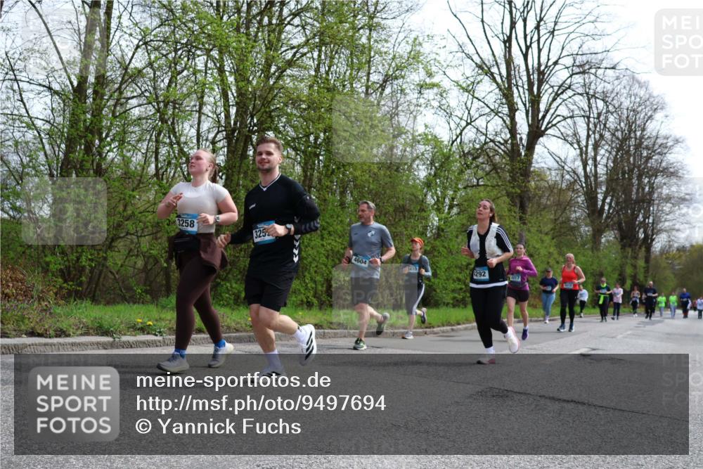 12.04.2026 - 45. Internationalen Wilhelmsburger Insellauf Yannick Fuchs http://msf.ph/oto/9497694 12.04.2026 13:10:06 Laufen 3258, 325, 4604, 3410, 4292, 5017 meine-sportfotos.de