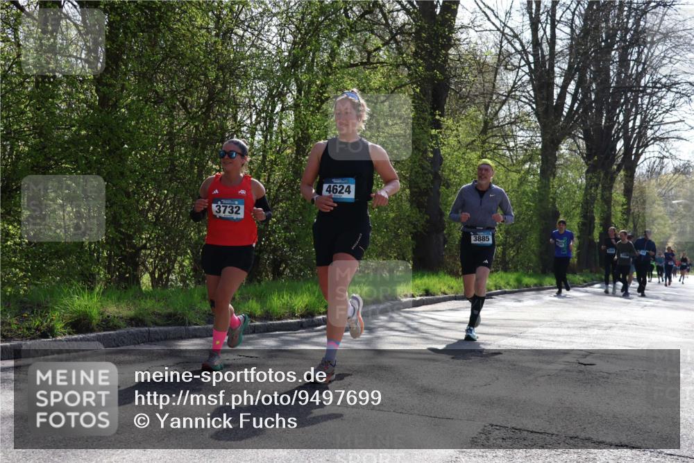 12.04.2026 - 45. Internationalen Wilhelmsburger Insellauf Yannick Fuchs http://msf.ph/oto/9497699 12.04.2026 10:55:27 Laufen 3732, 4624, 3885 meine-sportfotos.de
