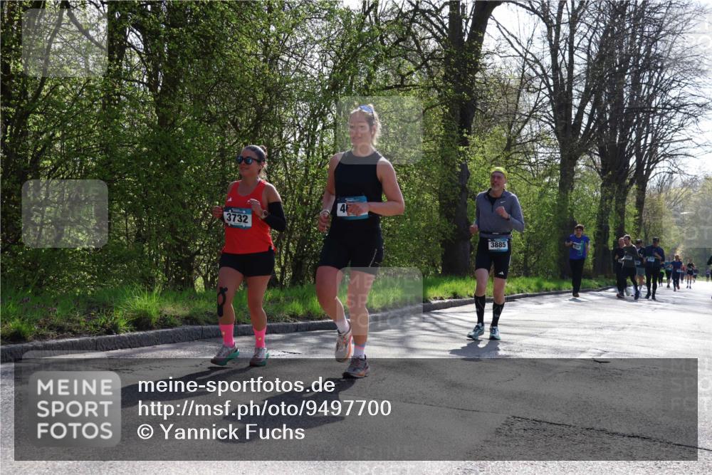 12.04.2026 - 45. Internationalen Wilhelmsburger Insellauf Yannick Fuchs http://msf.ph/oto/9497700 12.04.2026 10:55:28 Laufen 3732, 3885 meine-sportfotos.de