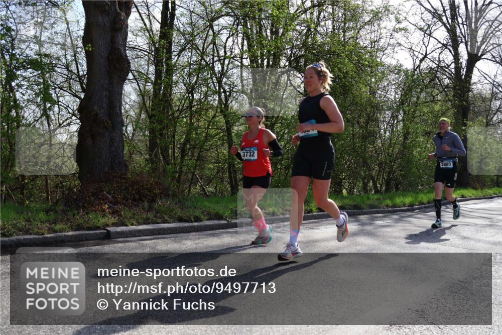 12.04.2026 - 45. Internationalen Wilhelmsburger Insellauf Yannick Fuchs http://msf.ph/oto/9497713 12.04.2026 10:55:29 Laufen 3732, 3885 meine-sportfotos.de
