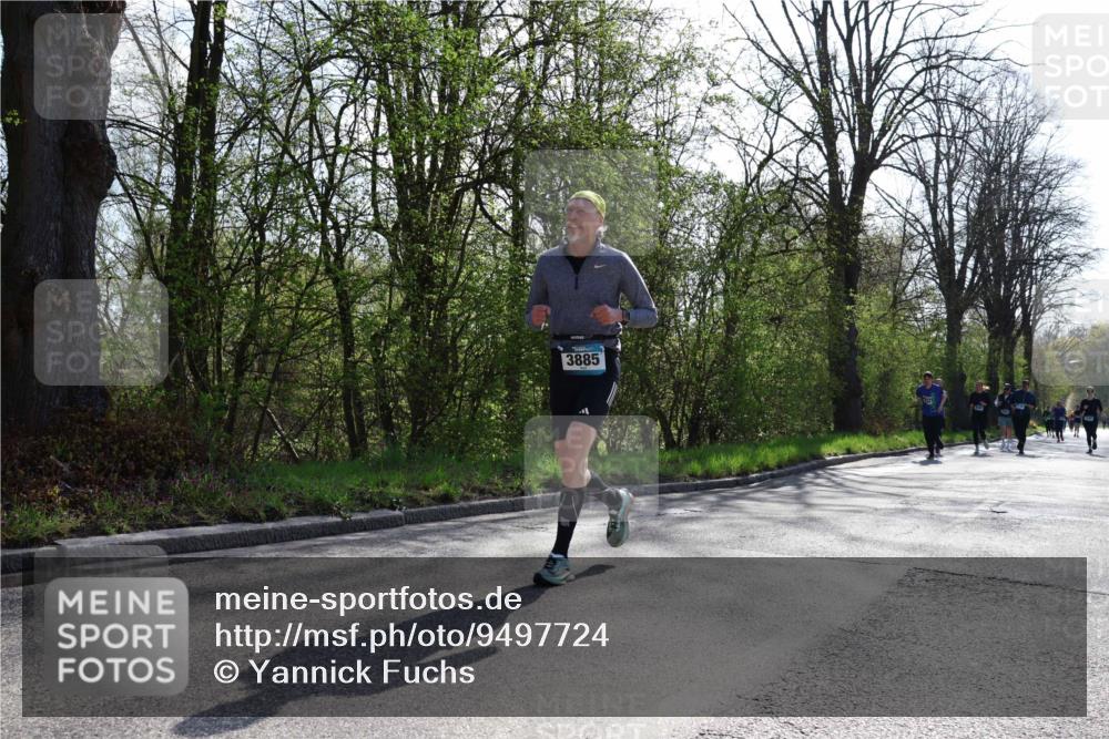 12.04.2026 - 45. Internationalen Wilhelmsburger Insellauf Yannick Fuchs http://msf.ph/oto/9497724 12.04.2026 10:55:30 Laufen 3885 meine-sportfotos.de