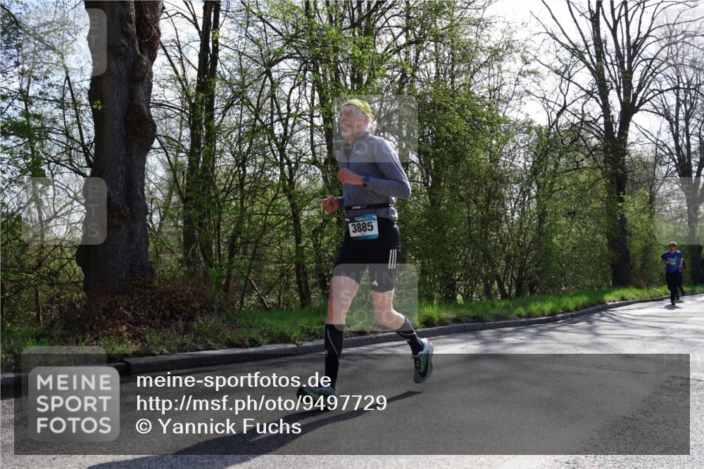 12.04.2026 - 45. Internationalen Wilhelmsburger Insellauf Yannick Fuchs http://msf.ph/oto/9497729 12.04.2026 10:55:30 Laufen 3885 meine-sportfotos.de