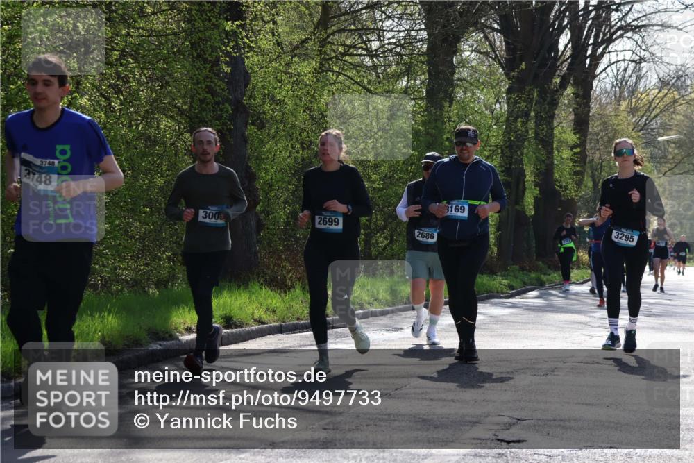 12.04.2026 - 45. Internationalen Wilhelmsburger Insellauf Yannick Fuchs http://msf.ph/oto/9497733 12.04.2026 10:55:33 Laufen 3748, 3748, 3169, 300, 2699, 2686, 201, 3295 meine-sportfotos.de