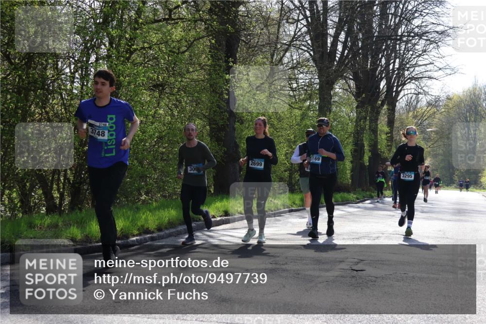12.04.2026 - 45. Internationalen Wilhelmsburger Insellauf Yannick Fuchs http://msf.ph/oto/9497739 12.04.2026 10:55:34 Laufen 2699, 3295 meine-sportfotos.de