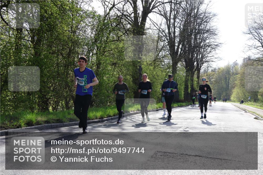 12.04.2026 - 45. Internationalen Wilhelmsburger Insellauf Yannick Fuchs http://msf.ph/oto/9497744 12.04.2026 10:55:34 Laufen 3748, 3748, 2699, 300, 2, 3295 meine-sportfotos.de