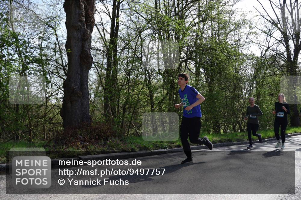 12.04.2026 - 45. Internationalen Wilhelmsburger Insellauf Yannick Fuchs http://msf.ph/oto/9497757 12.04.2026 10:55:35 Laufen 2699, 3603 meine-sportfotos.de