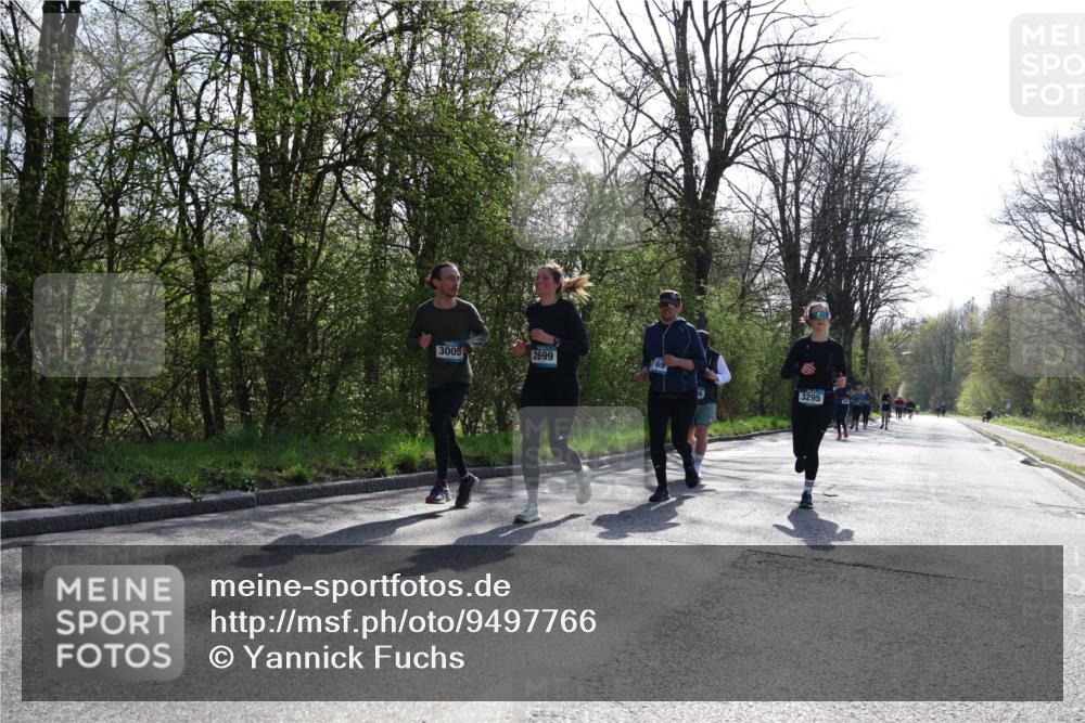 12.04.2026 - 45. Internationalen Wilhelmsburger Insellauf Yannick Fuchs http://msf.ph/oto/9497766 12.04.2026 10:55:36 Laufen 3005, 2699, 169, 3295 meine-sportfotos.de