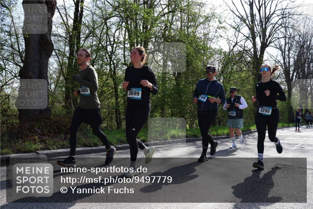 12.04.2026 - 45. Internationalen Wilhelmsburger Insellauf Yannick Fuchs http://msf.ph/oto/9497779 12.04.2026 10:55:37 Laufen 3005, 2699, 169, 2686, 3295 meine-sportfotos.de