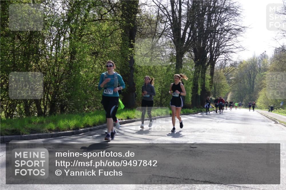 12.04.2026 - 45. Internationalen Wilhelmsburger Insellauf Yannick Fuchs http://msf.ph/oto/9497842 12.04.2026 10:55:45 Laufen 4371, 4232, 3671 meine-sportfotos.de