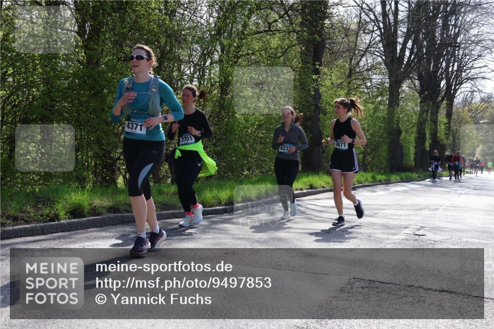 12.04.2026 - 45. Internationalen Wilhelmsburger Insellauf Yannick Fuchs http://msf.ph/oto/9497853 12.04.2026 10:55:46 Laufen 4371, 3701, 4232, 3671 meine-sportfotos.de