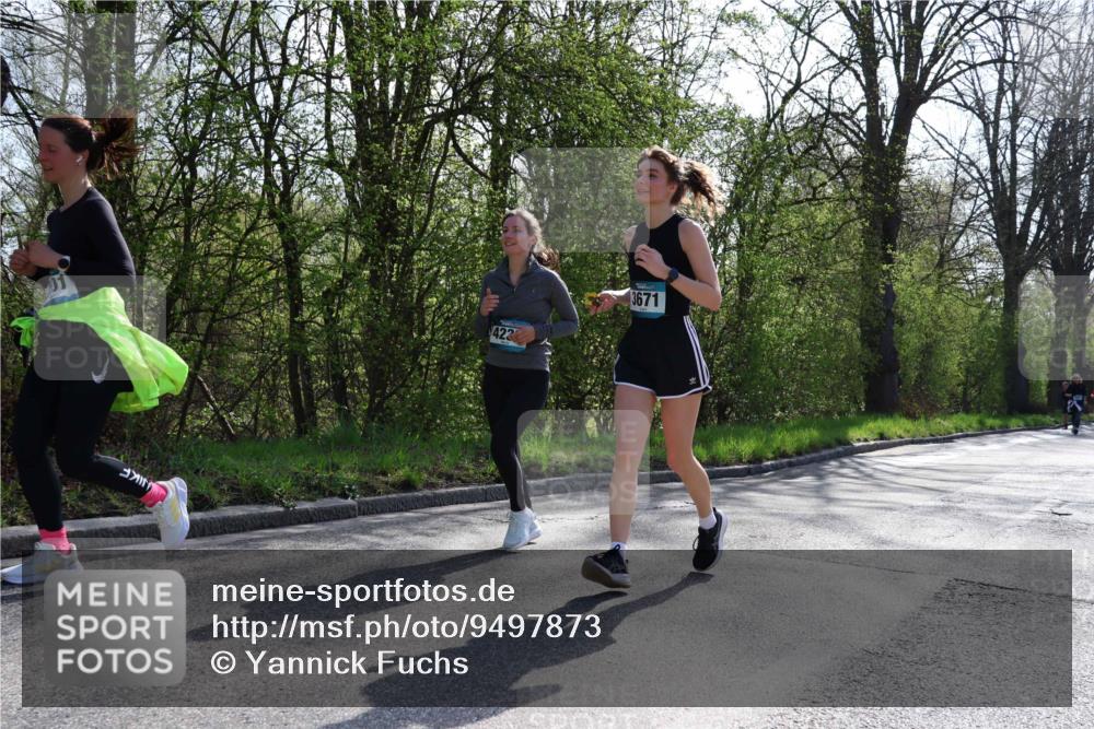 12.04.2026 - 45. Internationalen Wilhelmsburger Insellauf Yannick Fuchs http://msf.ph/oto/9497873 12.04.2026 10:55:49 Laufen 423, 3671 meine-sportfotos.de