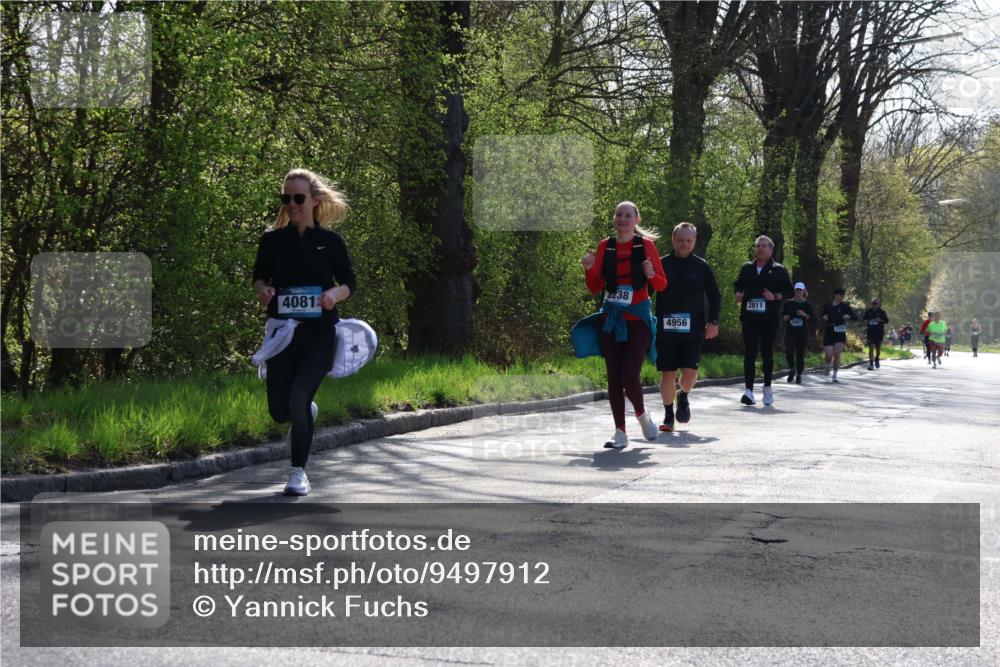 12.04.2026 - 45. Internationalen Wilhelmsburger Insellauf Yannick Fuchs http://msf.ph/oto/9497912 12.04.2026 10:55:56 Laufen 2238, 4081, 4956, 2811 meine-sportfotos.de