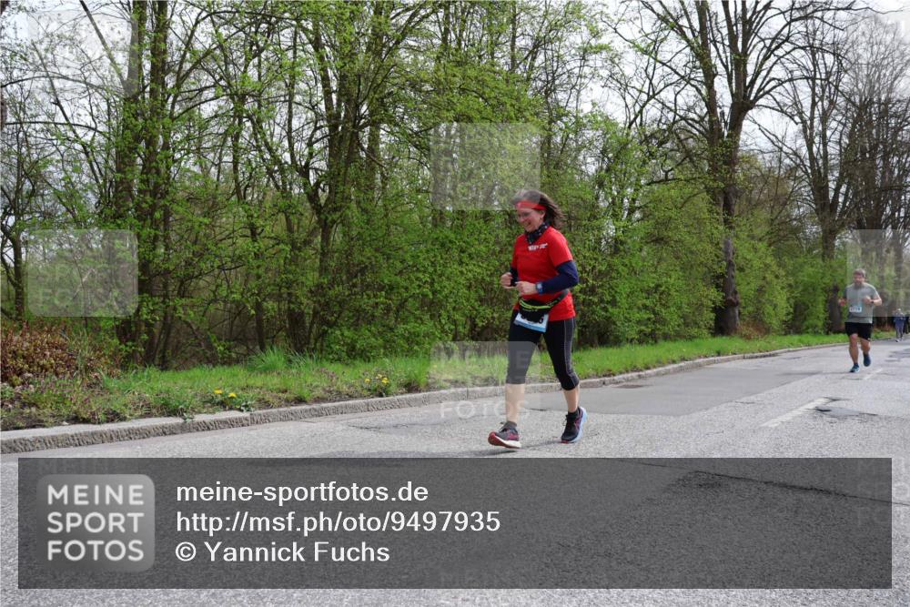 12.04.2026 - 45. Internationalen Wilhelmsburger Insellauf Yannick Fuchs http://msf.ph/oto/9497935 12.04.2026 13:10:51 Laufen 2718 meine-sportfotos.de