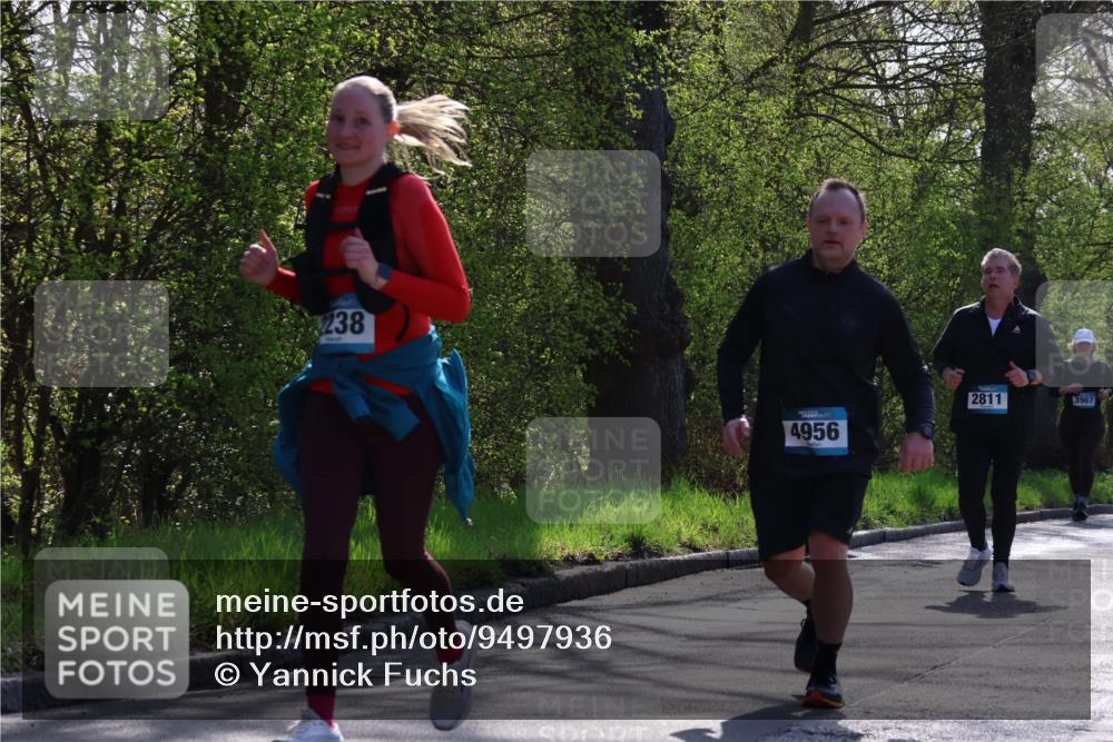 12.04.2026 - 45. Internationalen Wilhelmsburger Insellauf Yannick Fuchs http://msf.ph/oto/9497936 12.04.2026 10:55:59 Laufen 2238, 4956, 2811, 3967 meine-sportfotos.de