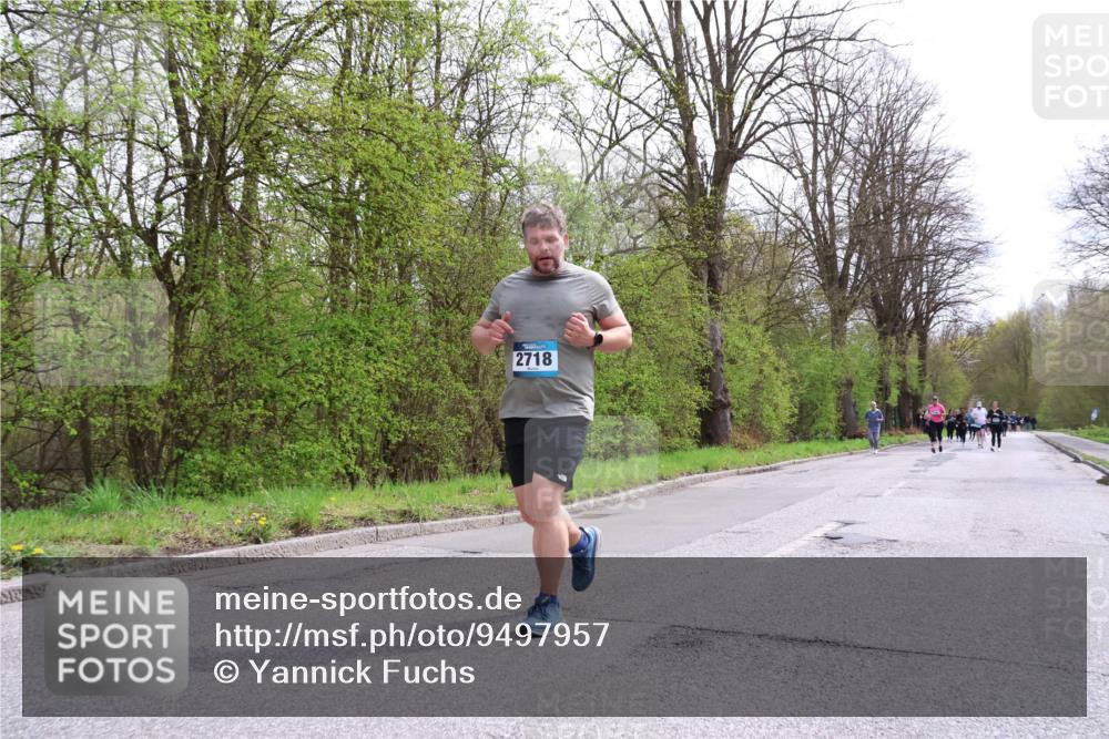 12.04.2026 - 45. Internationalen Wilhelmsburger Insellauf Yannick Fuchs http://msf.ph/oto/9497957 12.04.2026 13:10:56 Laufen 2718 meine-sportfotos.de