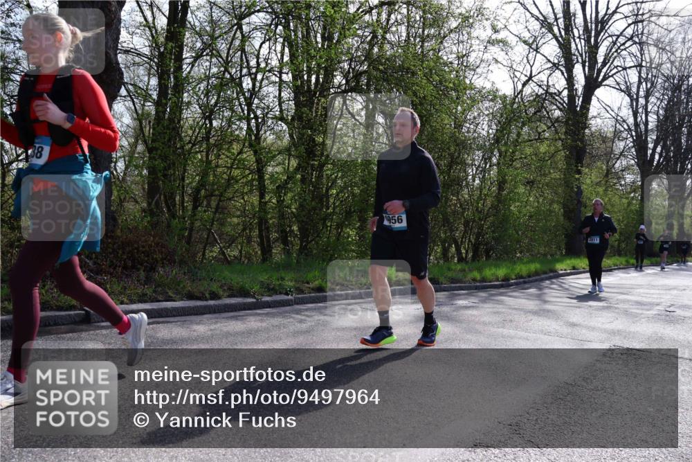 12.04.2026 - 45. Internationalen Wilhelmsburger Insellauf Yannick Fuchs http://msf.ph/oto/9497964 12.04.2026 10:56:01 Laufen 1956, 2811 meine-sportfotos.de