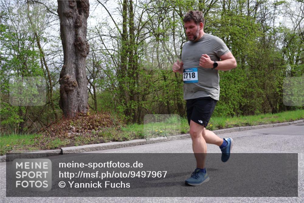 12.04.2026 - 45. Internationalen Wilhelmsburger Insellauf Yannick Fuchs http://msf.ph/oto/9497967 12.04.2026 13:10:56 Laufen 2718 meine-sportfotos.de