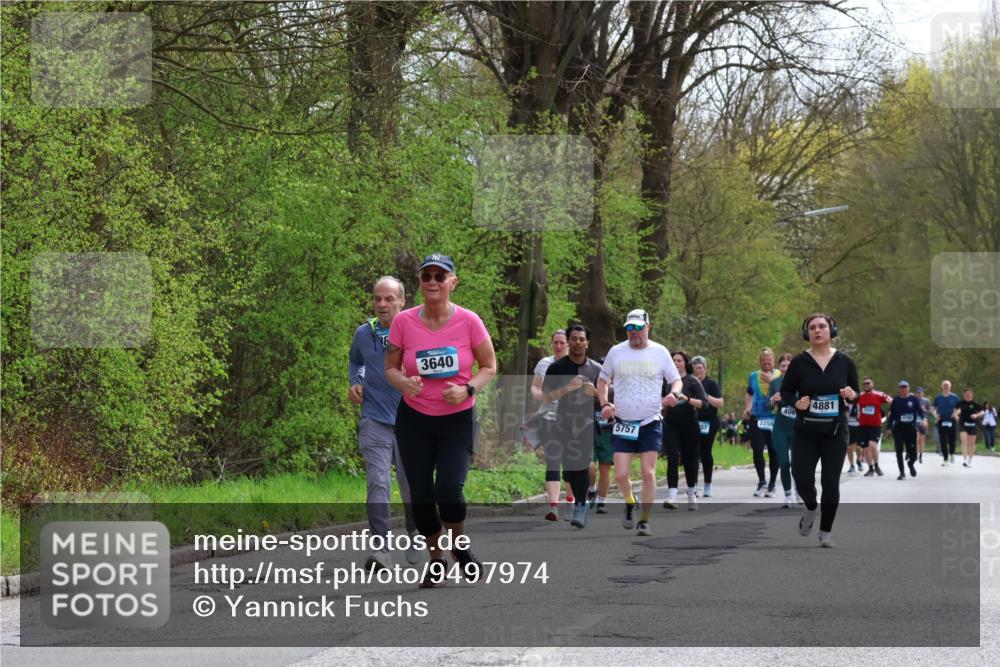 12.04.2026 - 45. Internationalen Wilhelmsburger Insellauf Yannick Fuchs http://msf.ph/oto/9497974 12.04.2026 13:11:00 Laufen 3640, 5757, 2258, 406, 4881 meine-sportfotos.de