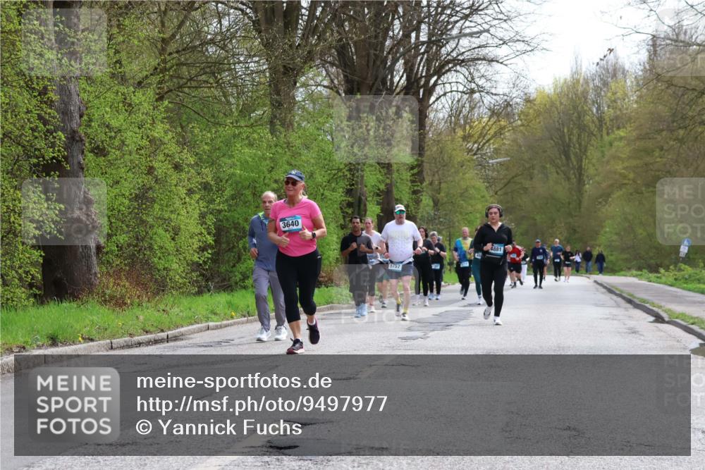 12.04.2026 - 45. Internationalen Wilhelmsburger Insellauf Yannick Fuchs http://msf.ph/oto/9497977 12.04.2026 13:11:01 Laufen 3640, 5757, 9257, 4881 meine-sportfotos.de
