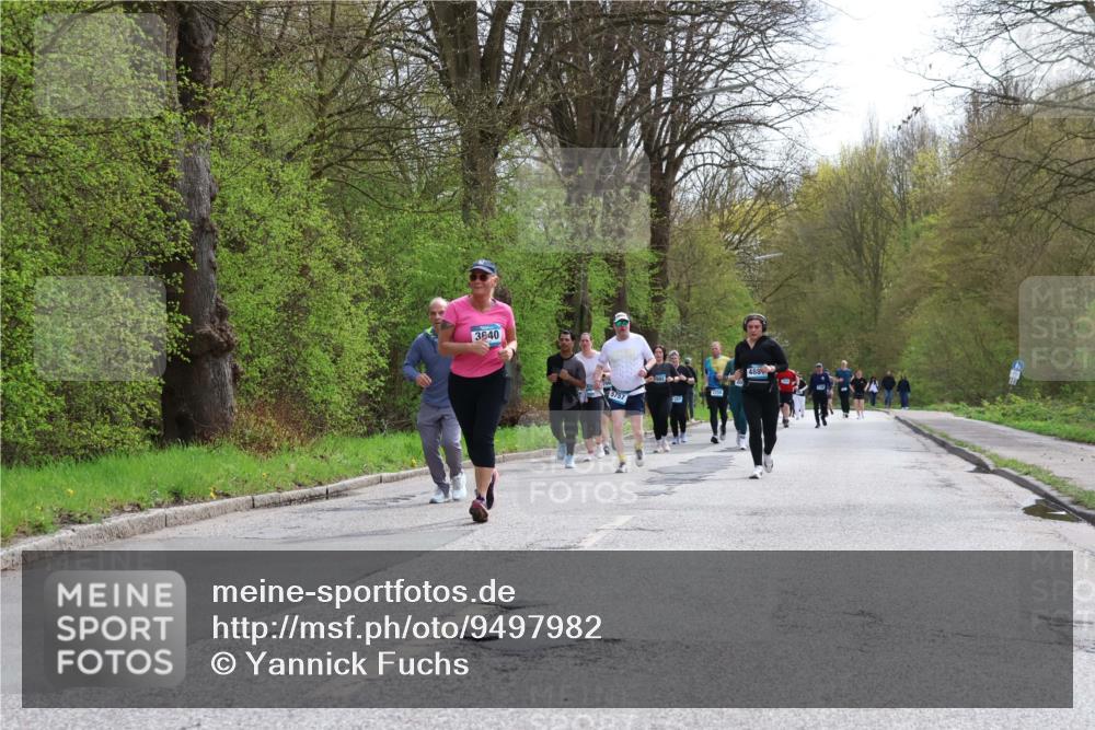 12.04.2026 - 45. Internationalen Wilhelmsburger Insellauf Yannick Fuchs http://msf.ph/oto/9497982 12.04.2026 13:11:01 Laufen 3640, 5757, 2001, 237, 488 meine-sportfotos.de
