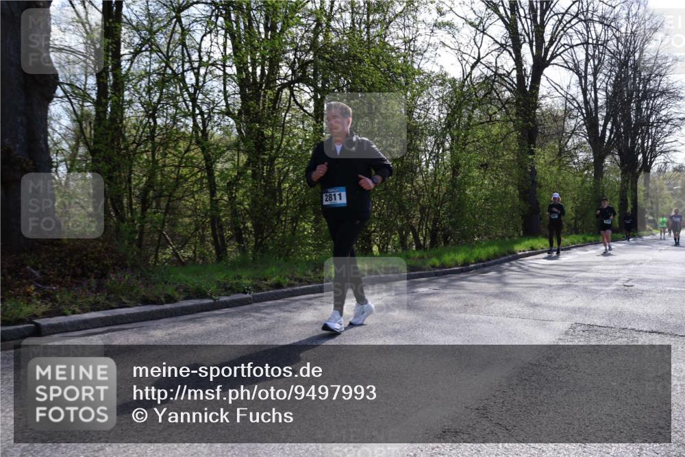 12.04.2026 - 45. Internationalen Wilhelmsburger Insellauf Yannick Fuchs http://msf.ph/oto/9497993 12.04.2026 10:56:04 Laufen 2811 meine-sportfotos.de